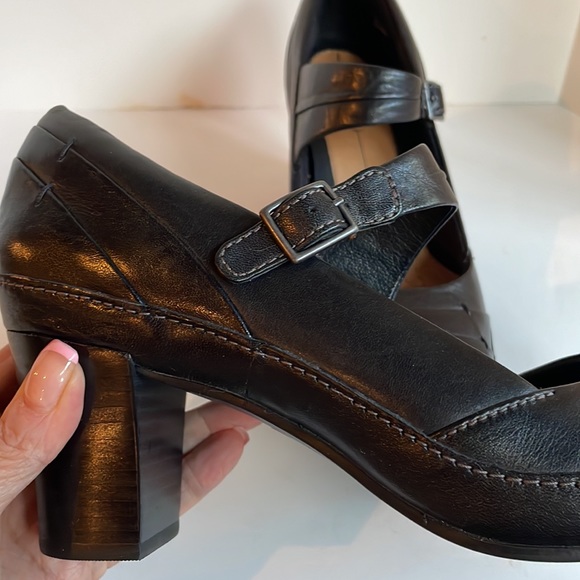 NWT Clarks Artisan butter soft leather Mary Jane cushioned footbed heels 10N - Picture 6 of 8